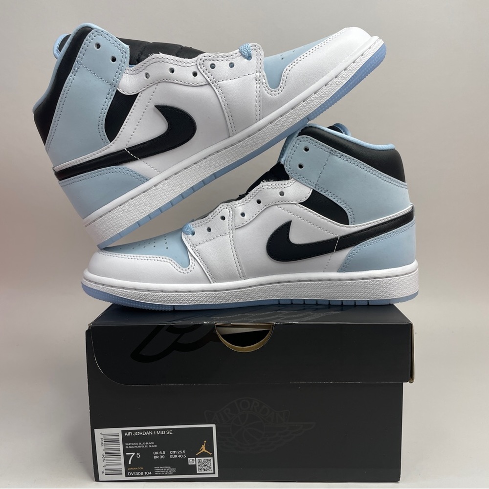 Nike Air Jordan 1 Retro Mid SE “Ice Blue/UNC” 2023 - Picture 3 of 4